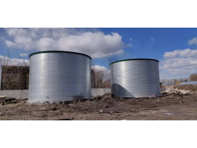 Модульные емкости больших объемов: когда выгоднее металлопластиковая чем пластиковая или металлическая