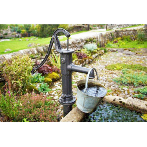 Колонка для води із чавуну фото