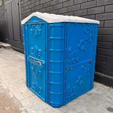 Туалетна кабіна, для людей з інвалідністью фото