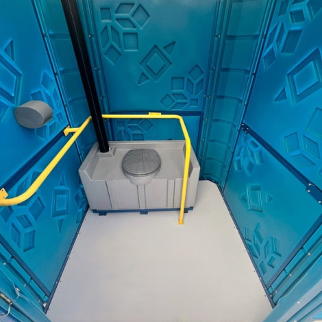 Туалетна кабіна, для людей з інвалідністью  фото №6